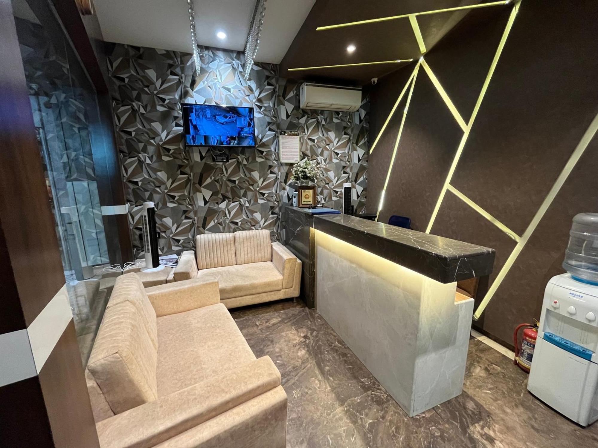 Hotel Meriton Mumbai International Airport T-2 Eksteriør billede