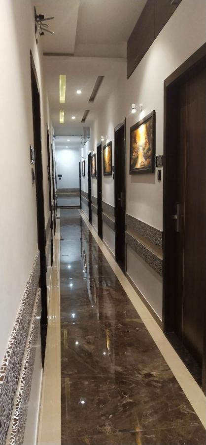 Hotel Meriton Mumbai International Airport T-2 Eksteriør billede